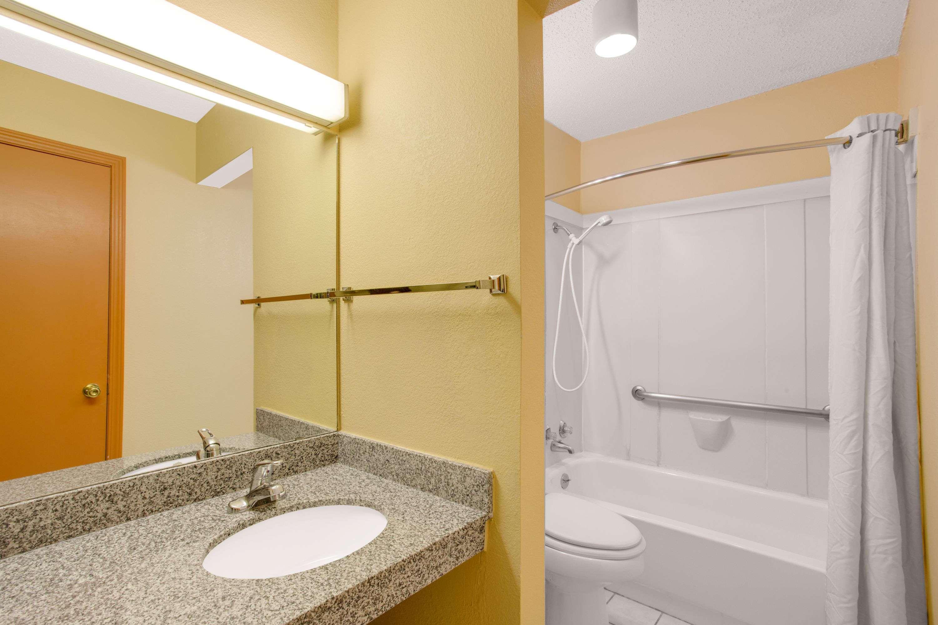 ซูเปอร์ 8 บาย วินด์แฮม มอนติเซลโล อาร์คันซอร์ Motel Monticello ภายนอก รูปภาพ